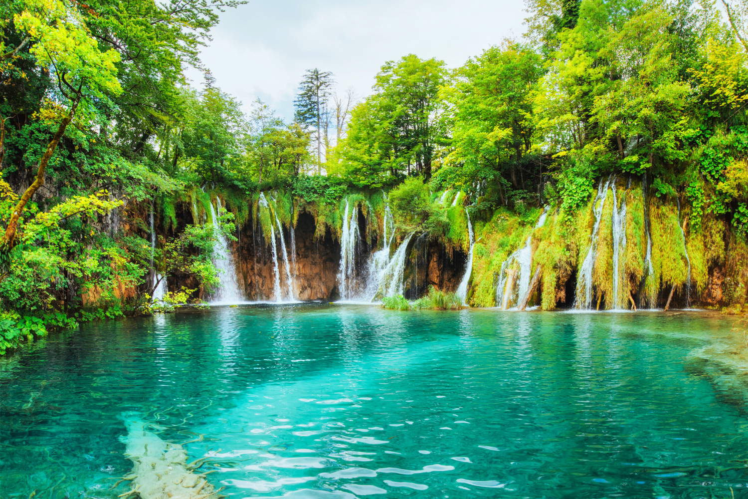 TOP 5 reasons to visit Plitvice Croatia💧